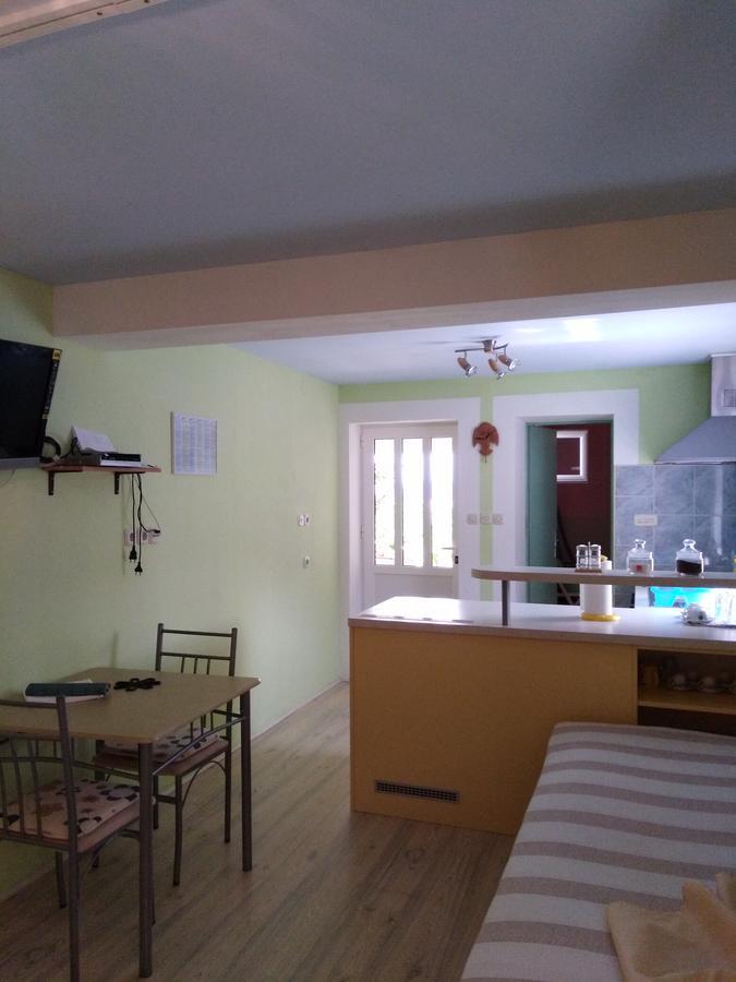 Apartment Ruza ซาลี ภายนอก รูปภาพ